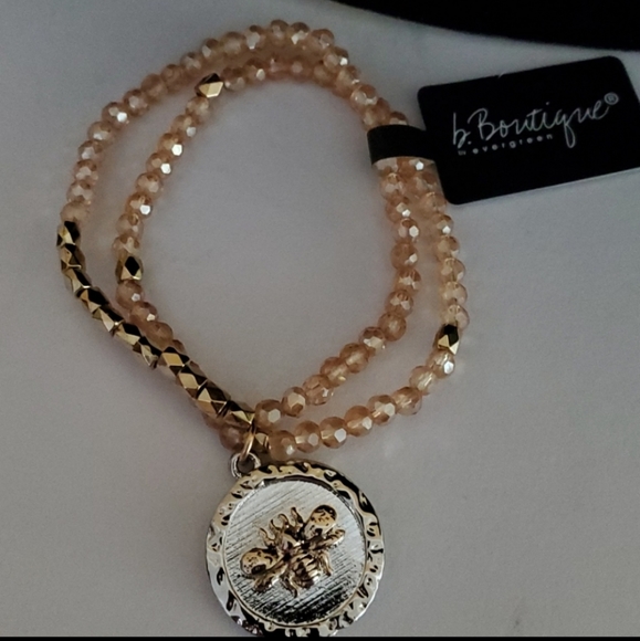 Bubble Bee Charm Beaded Bracelet - Picture 3 of 4